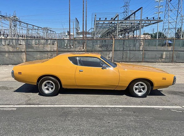 1972 Dodge Charger Coupe - 3rd Generation Charger - Set Car